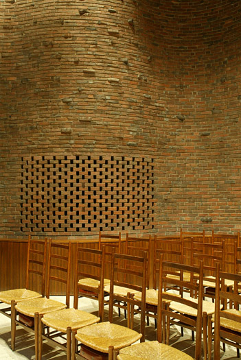 MIT Chapel - Eero Saarinen