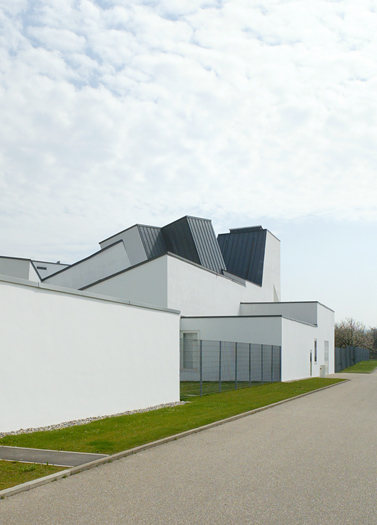 Vitra Design Museum - Frank Gehry